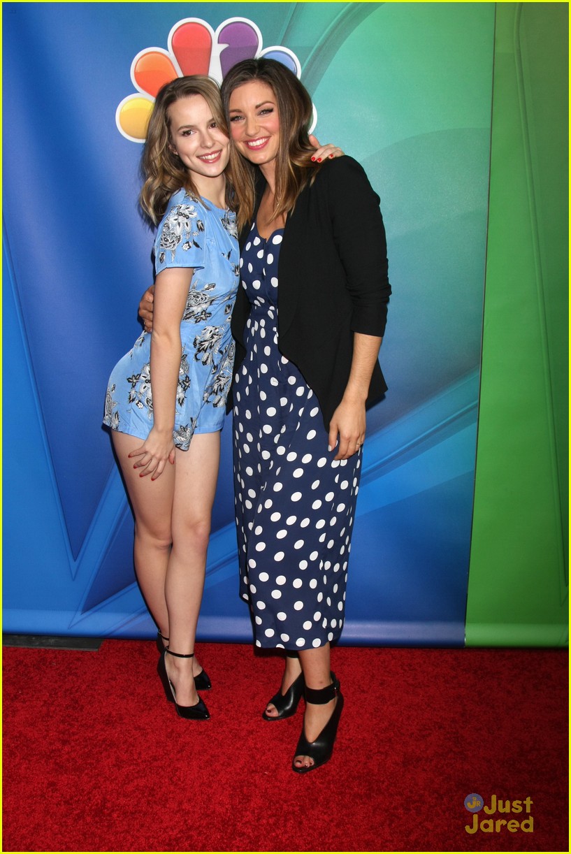 Bridgit Mendler: Get A First Look at Candace On 'Undateable'!