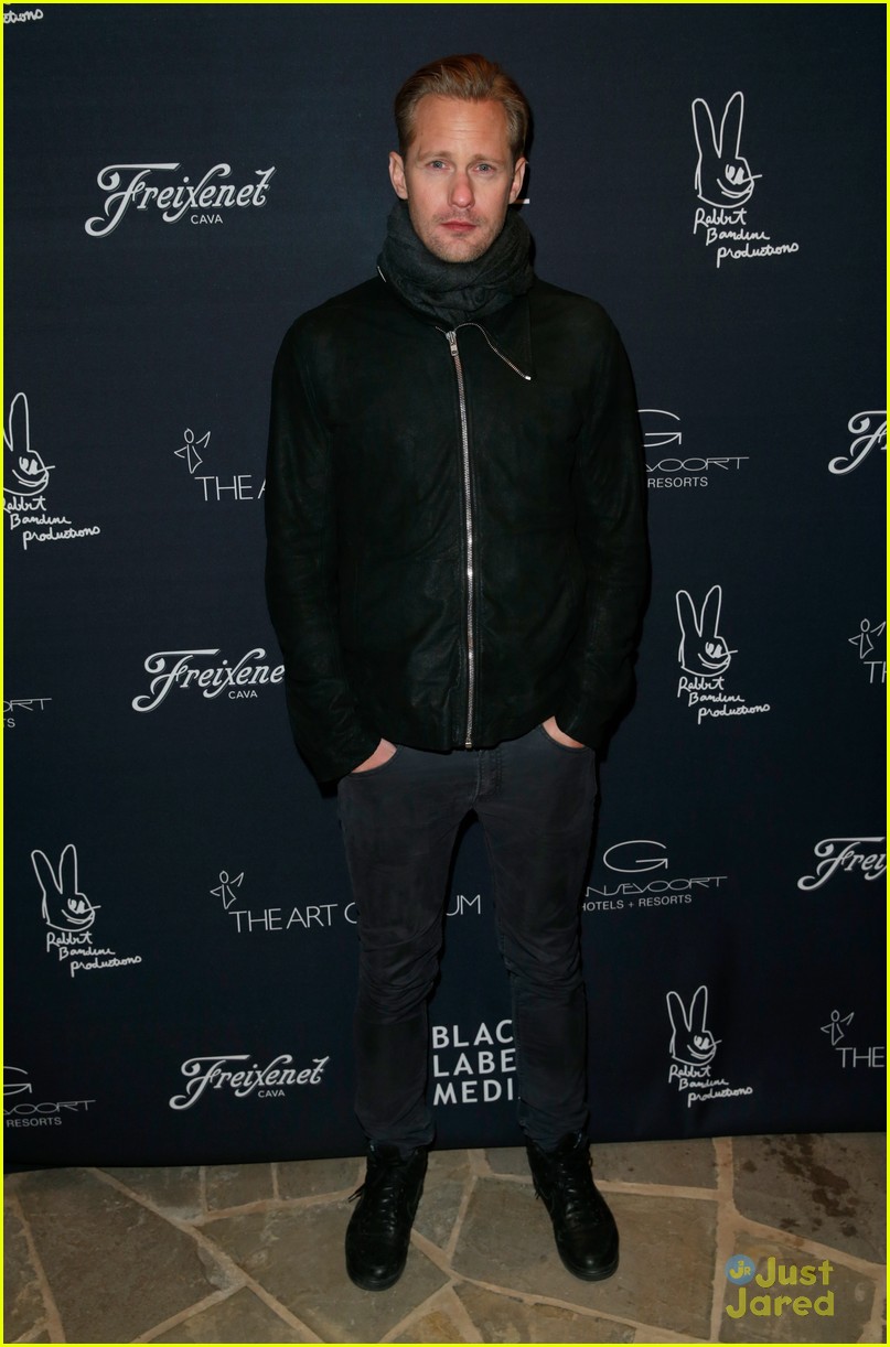 Hailee Steinfeld & Avan Jogia Dine with 'Ten Thousand Saints' Cast at Sundance