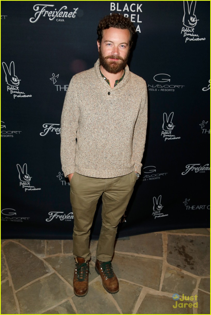 Hailee Steinfeld & Avan Jogia Dine with 'Ten Thousand Saints' Cast at Sundance