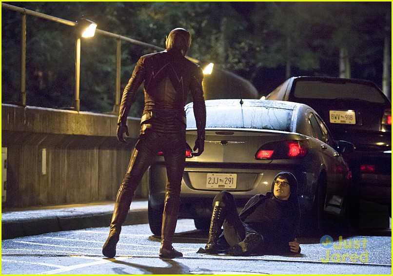 Piped Piper Comes to Central City on Tonight's 'The Flash' - See the Stills!