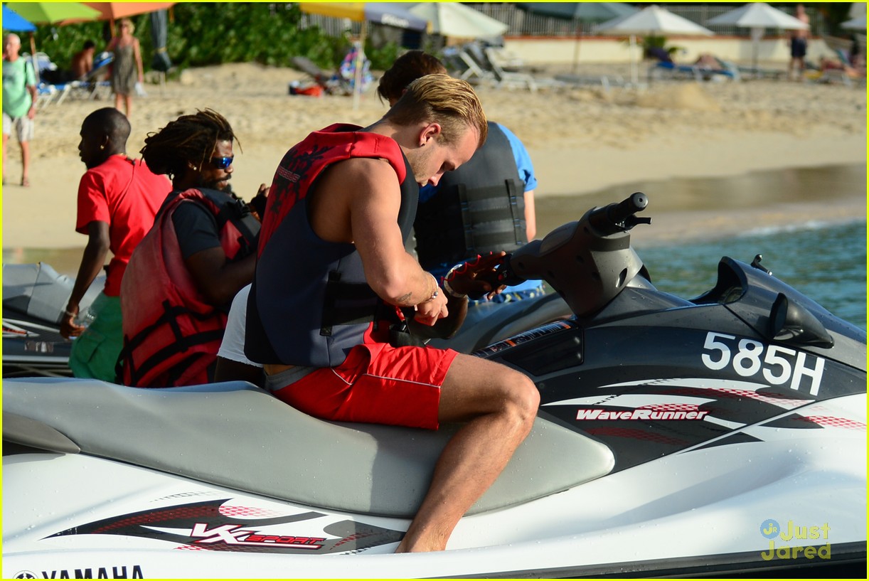 Union J's George Shelley & Caterina Lopez Take The Cutest Beach Selfies Together in Barbados