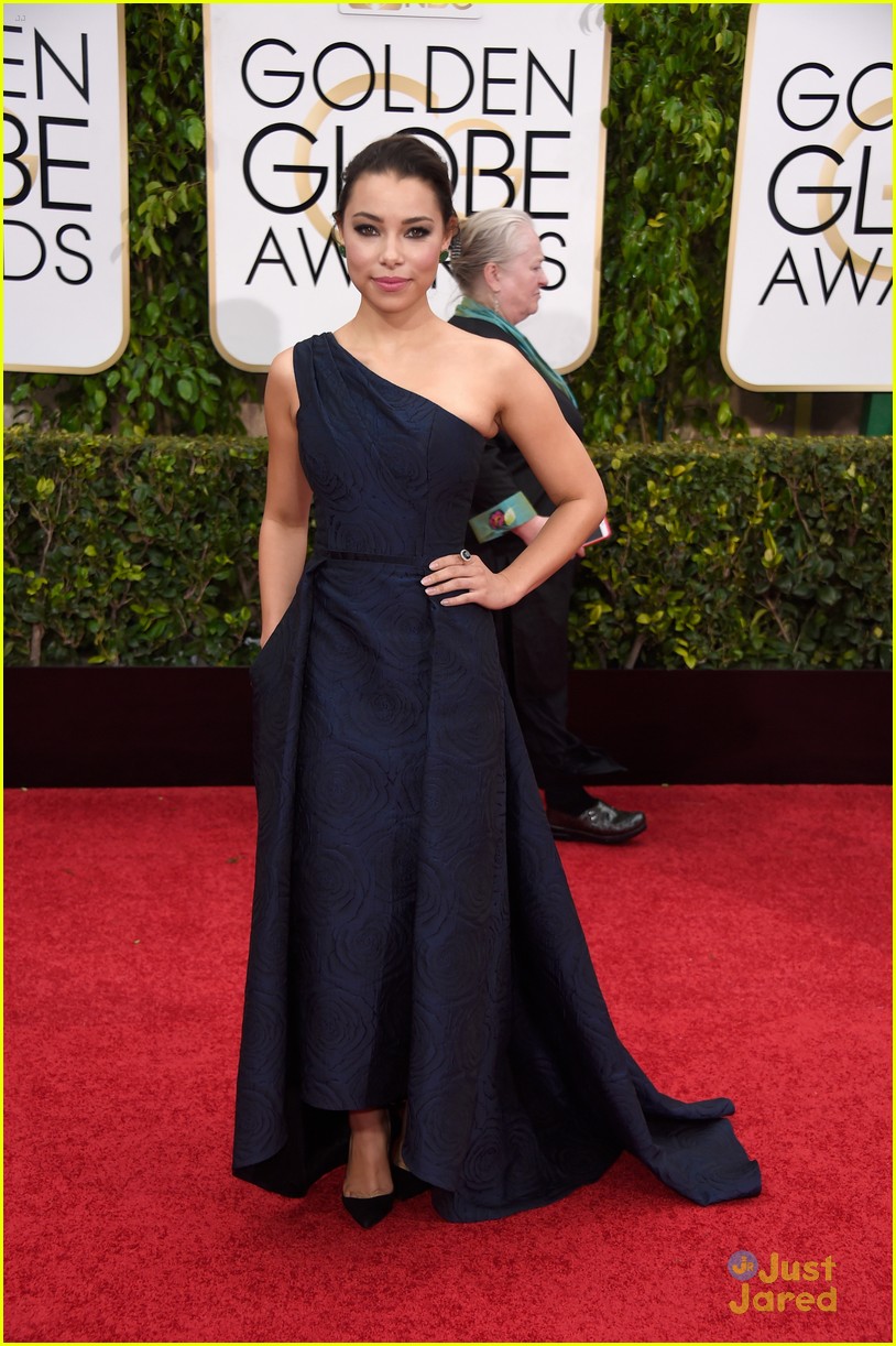 Jessica Parker Kennedy Brings 'Black Sails' To Golden Globes 2015