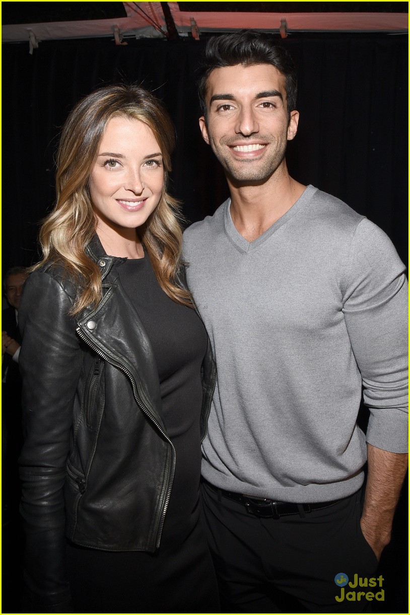 Jane the Virgin's Justin Baldoni Brings Wife Emily to Pre-Globes Party!