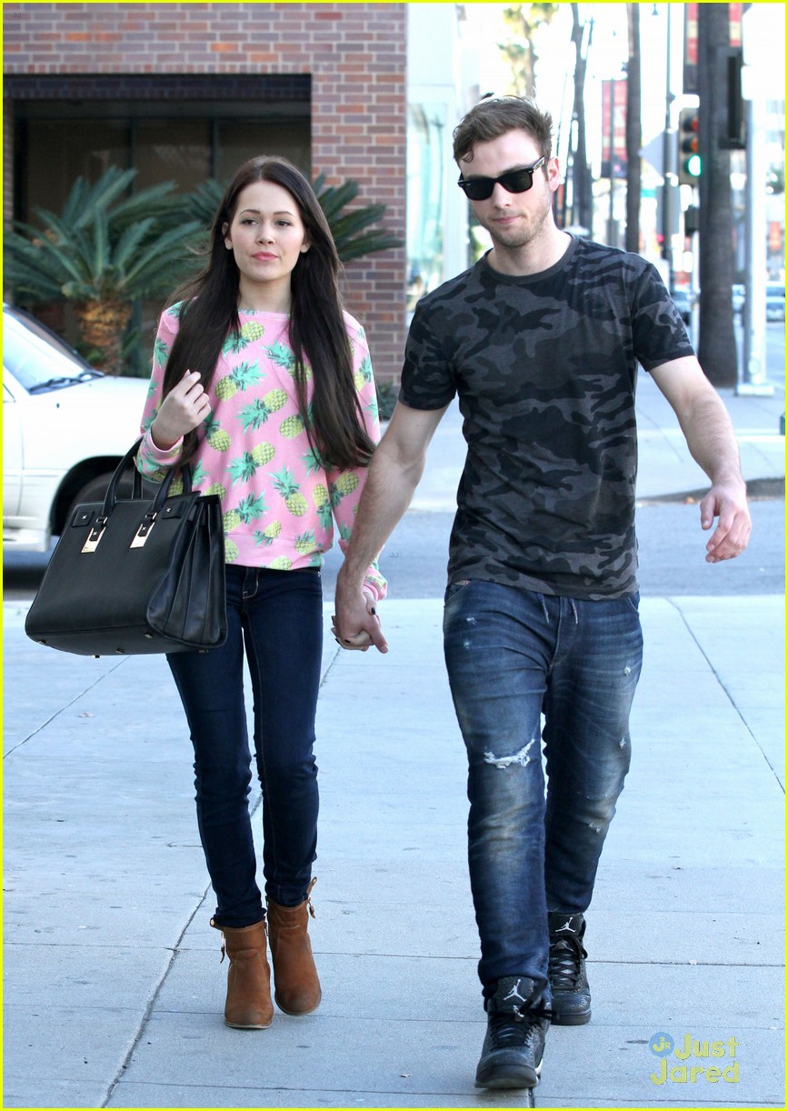 Kelli Berglund & Boyfriend Sterling Beaumon Make One Stylish Couple