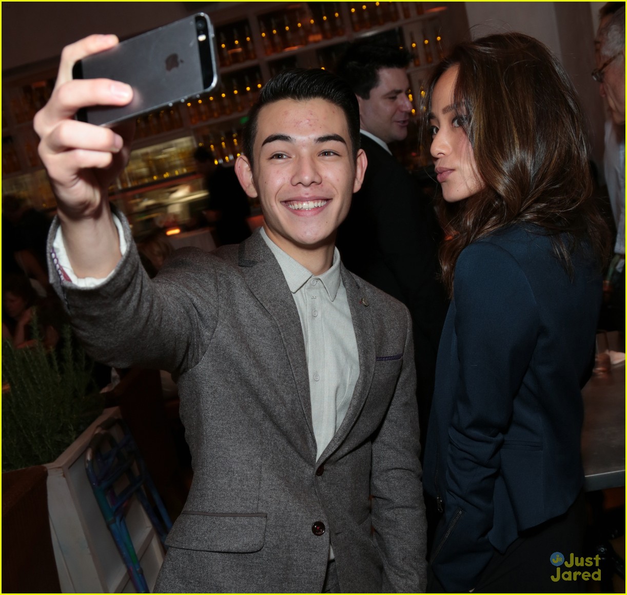 Anna Kendrick & Jamie Chung Celebrate Disney's Golden Globes Nominations!