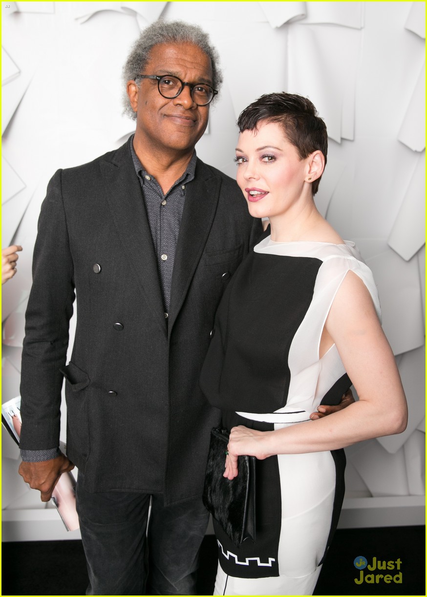 Miley Cyrus & Hailee Steinfeld Turn Heads in White at Shooting Stars Exhibit Opening