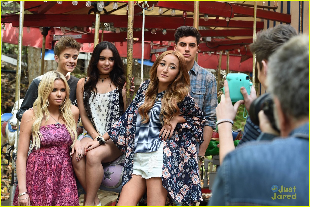 Noah Cyrus, Stella Hudgens & Alli Simpson Are MUDD Girls - See The New Campaign!