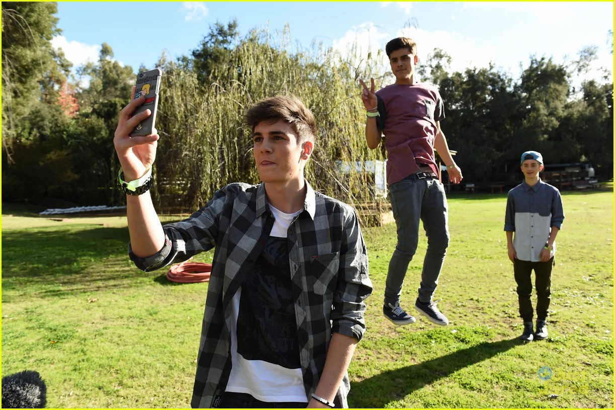 Noah Cyrus, Stella Hudgens & Alli Simpson Are MUDD Girls - See The New Campaign!