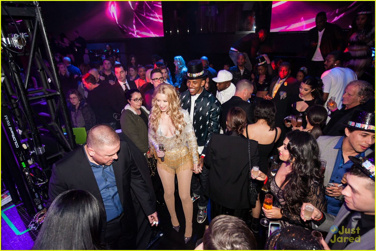 Iggy Azalea & Nick Young Are One Cute Couple Celebrating the New Year