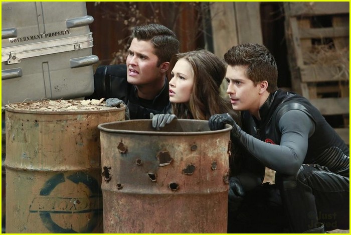 Get A New, Exclusive Look at 'Lab Rats: Rise Of The Secret Soldiers'!