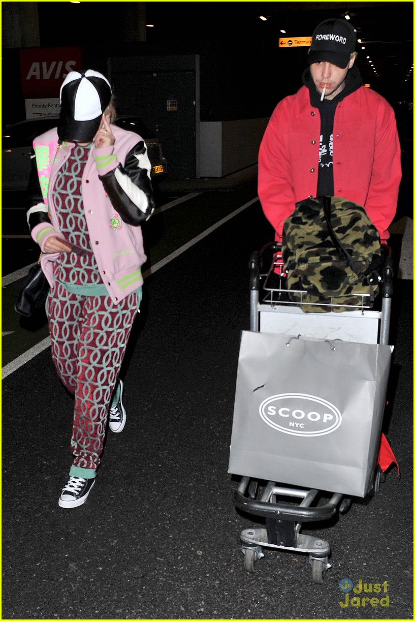 Rita Ora & Ricky Hilfiger Start New Year By Jetting Home to London
