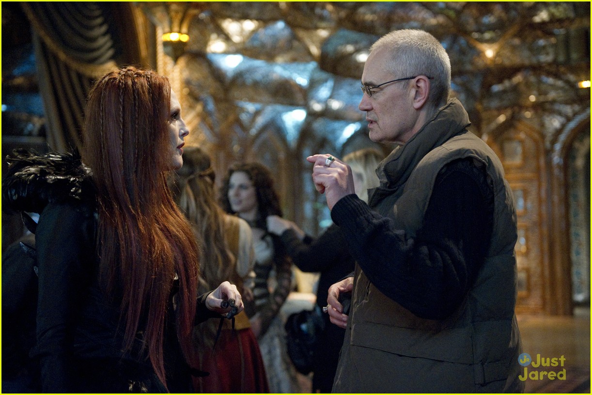 Watch Ben Barnes Battle With Magic In New 'Seventh Son' Stills!