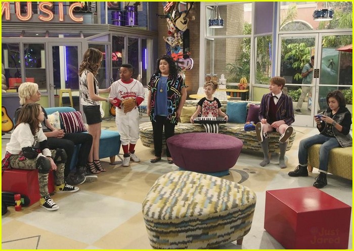 Team Austin & Ally Take On A Big Challenge Ahead Of The A&A Music Factory's Grand Opening