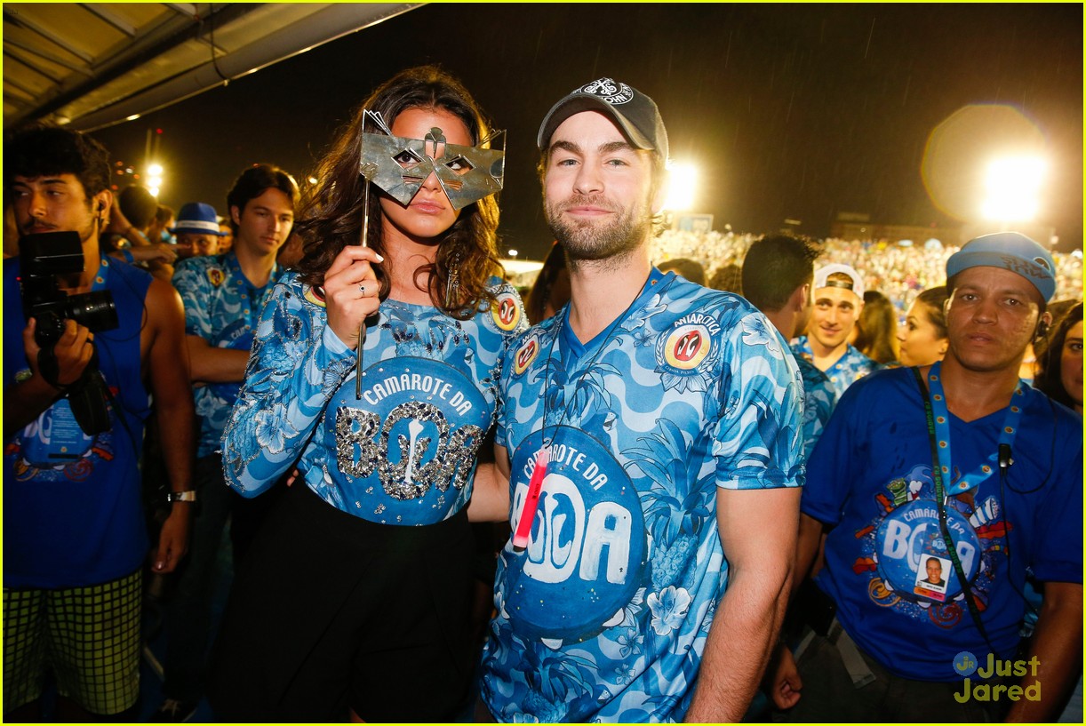 Chace Crawford Kisses Manu Gavassi in Rio!