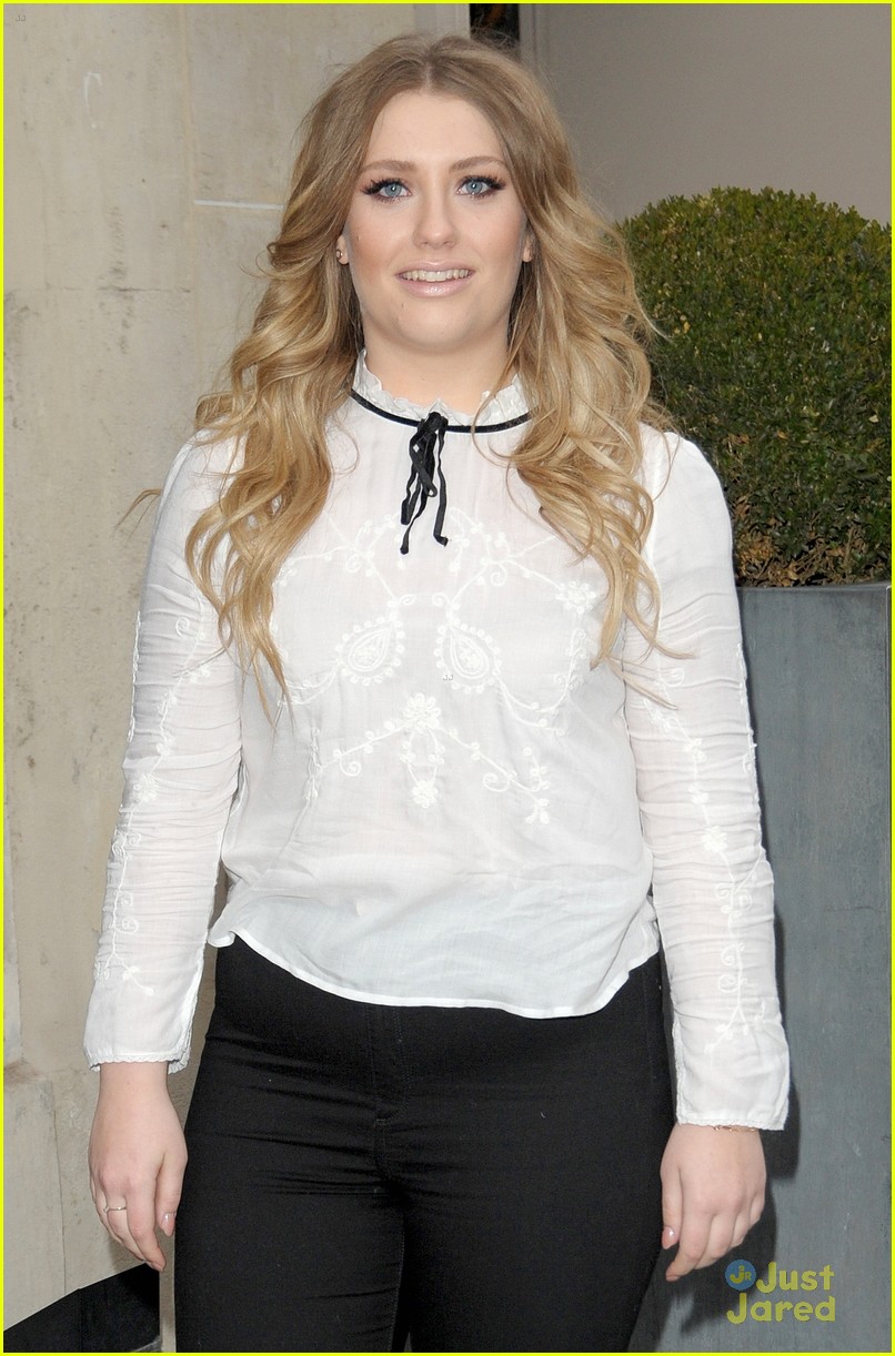 Ella Henderson Reveals Who 'Mirror Man' Is Really About