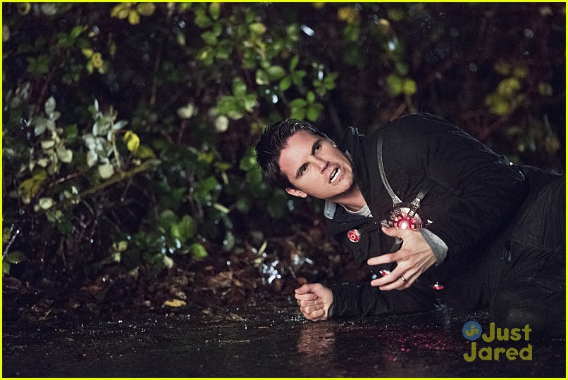 Time Travel is Tested on Tonight's 'The Flash'