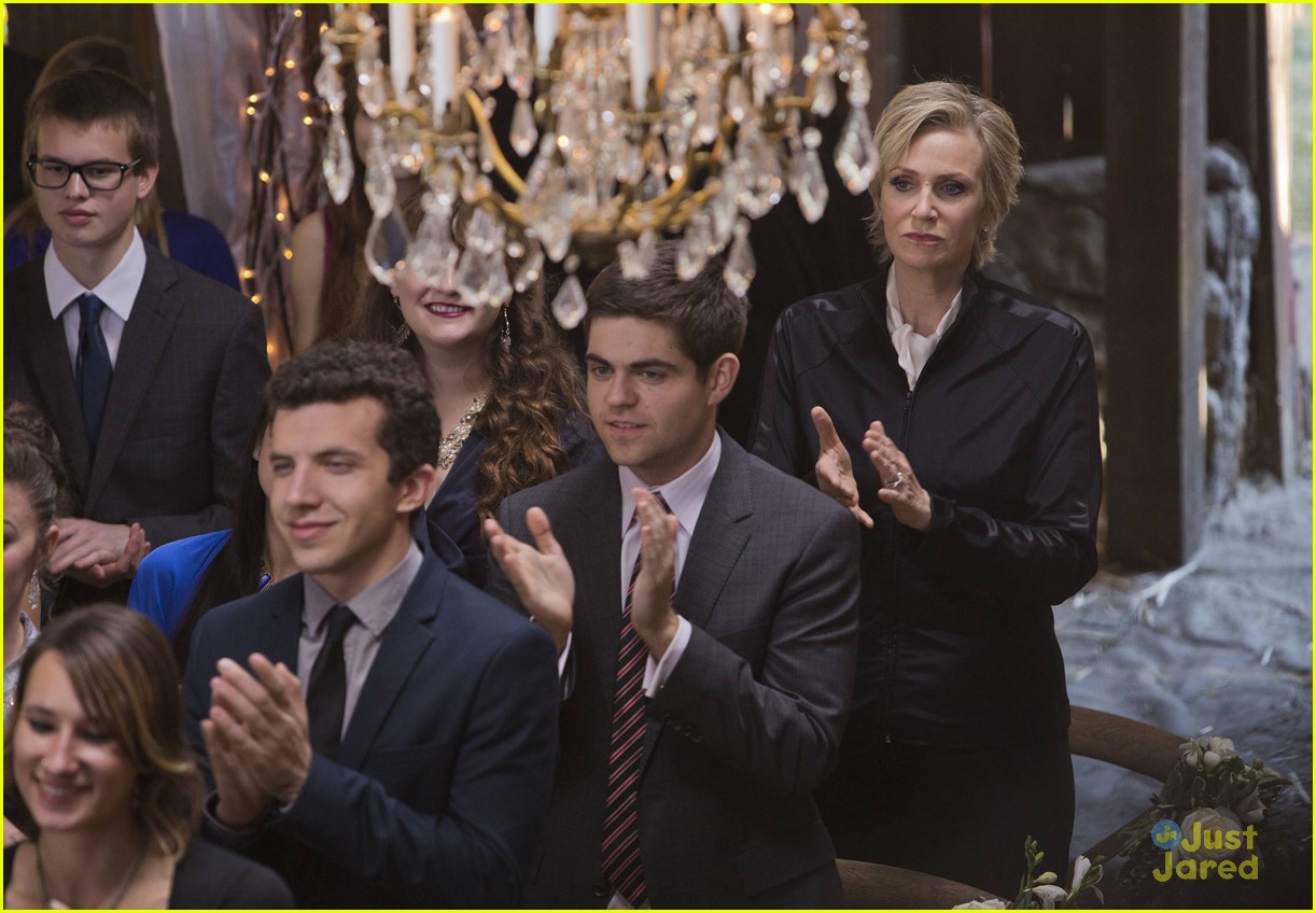 Brittany & Santana Are Getting Married Tonight on 'Glee'!