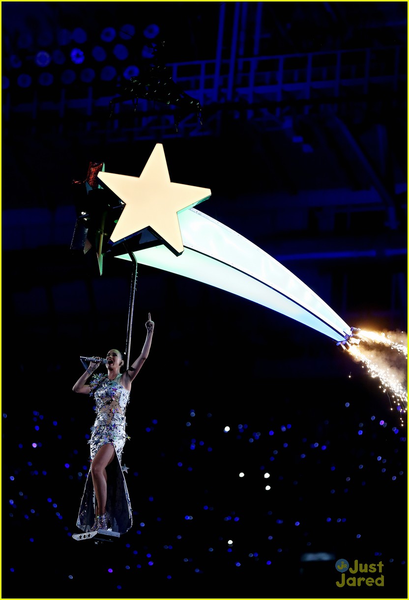 Katy Perry Slays at Super Bowl 2015! (VIDEO)