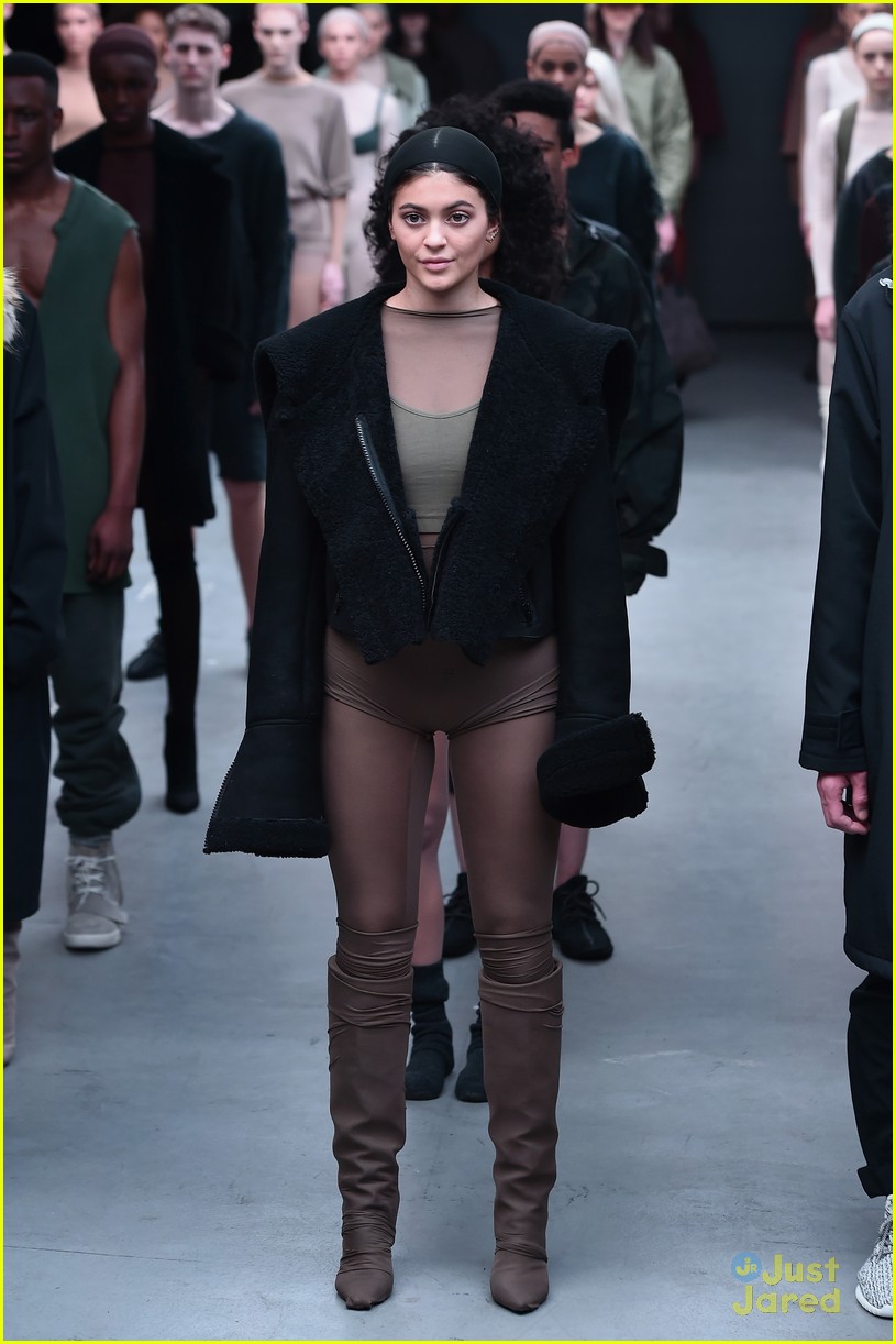 Kylie Jenner Follows in Kendall's Footsteps as NYFW Runway Model!