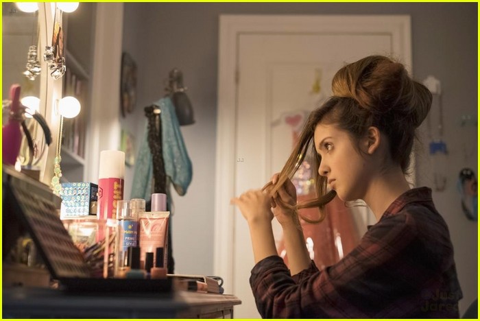 Watch Laura Marano's Hair Go From Gorgeous to Grimy In New 'Bad Hair Day' Pics!