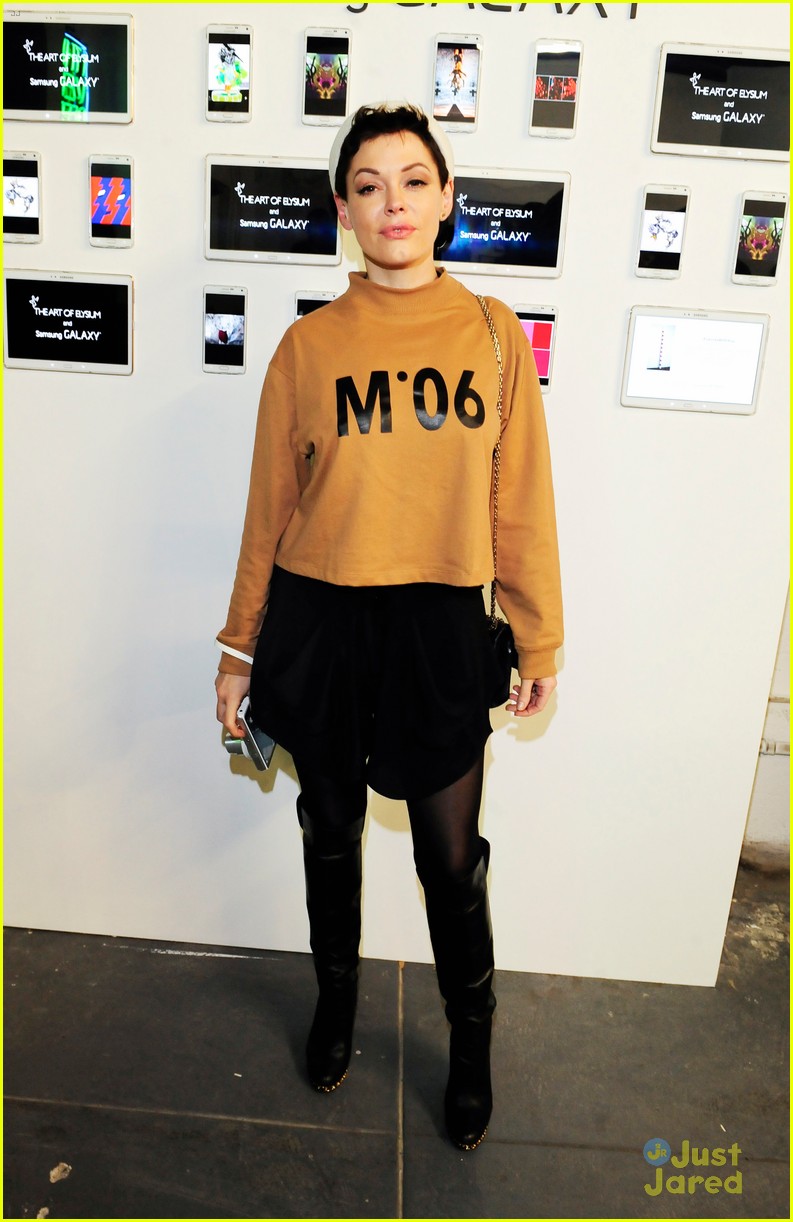 Ed Westwick Is the Coolest Guy at Pieces of Heaven Art Auction