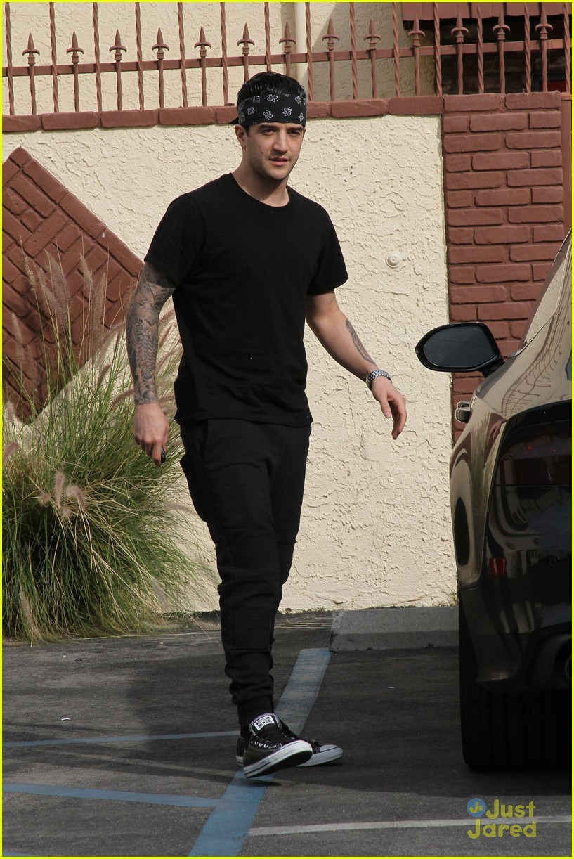 Willow Shields Meets Up With Mark Ballas At Dance Studio for 'DWTS' Practice