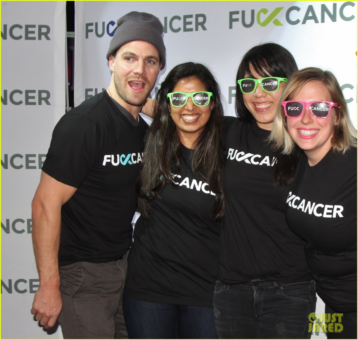 Stephen Amell Hosts Cancer Charity Event in Vancouver!