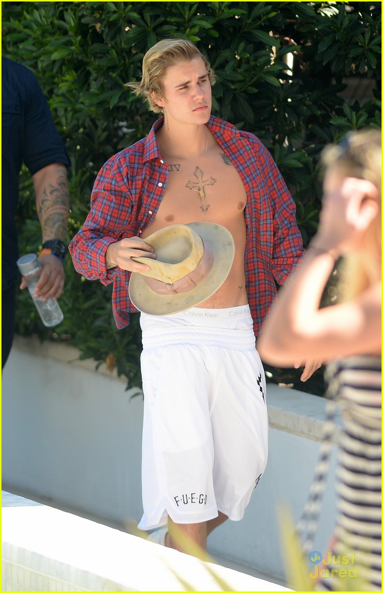 Justin Bieber Wants To Be In A Relationship