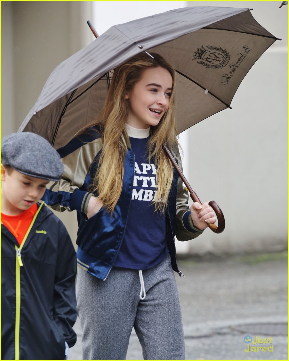 Sabrina Carpenter & Sofia Carson: 'Further Adventures in Babysitting' Pile Pics!