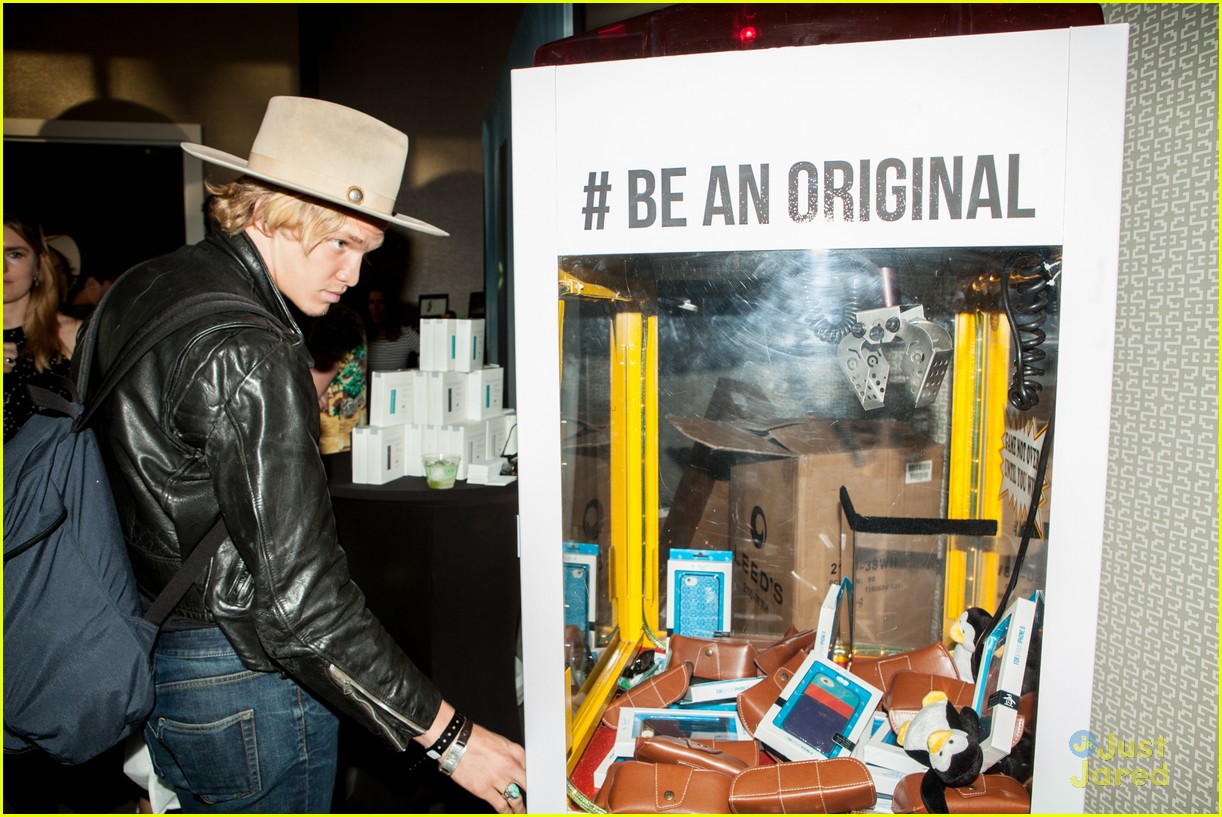 Cody Simpson & Gigi Hadid Celebrate International Day of Happiness at SXSW 2015