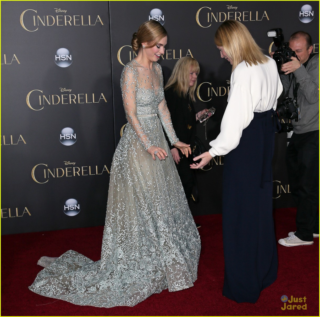 Lily James & Richard Madden Look Ready for a Fairy Tale at 'Cinderella' Premiere!