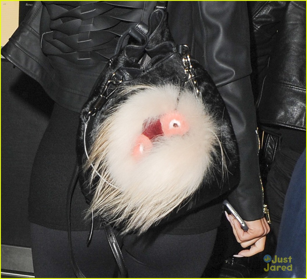 Kylie Jenner Flies Out of London Before Big 'KUWTK' Premiere Tonight!