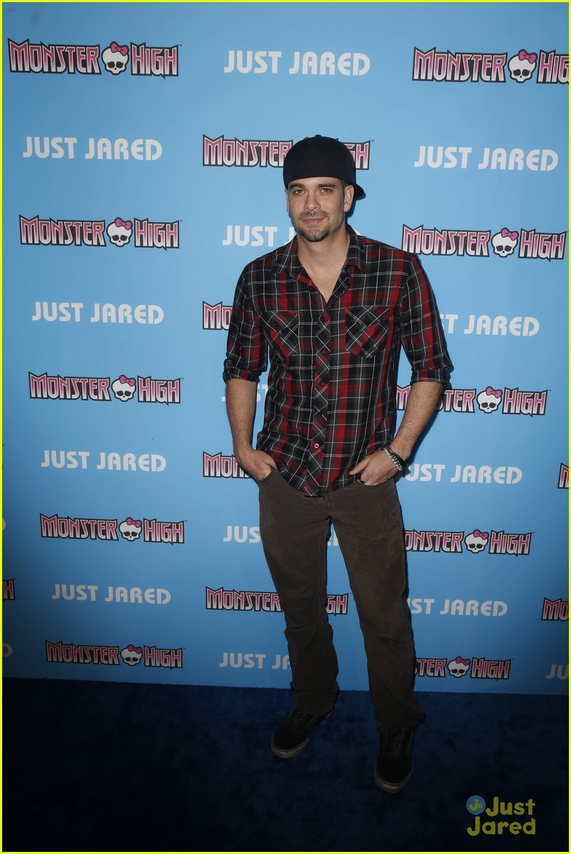 Mark Salling Stages 'Glee' Reunion with Max Adler at JJ's Throwback Thursday Party!