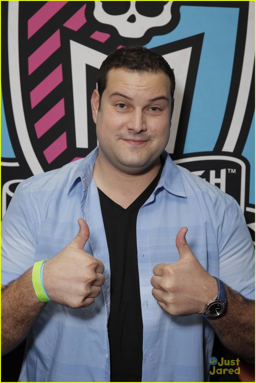 Mark Salling Stages 'Glee' Reunion with Max Adler at JJ's Throwback Thursday Party!
