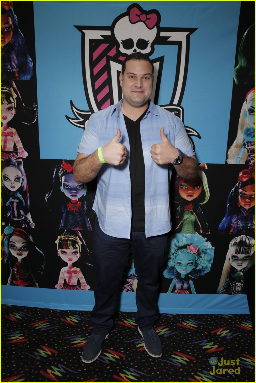 Mark Salling Stages 'Glee' Reunion with Max Adler at JJ's Throwback Thursday Party!