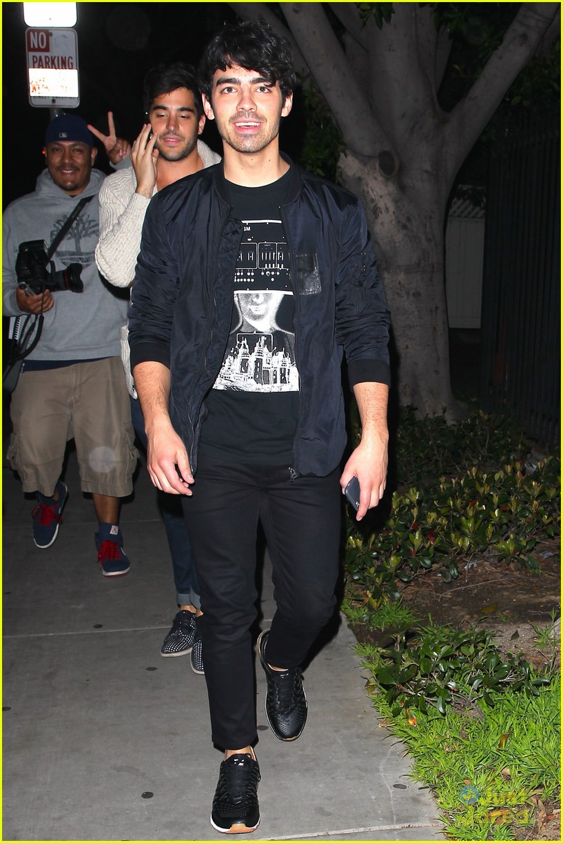 Nick Jonas & Christina Aguilera Team Up on 'The Voice' - Pics & Video!