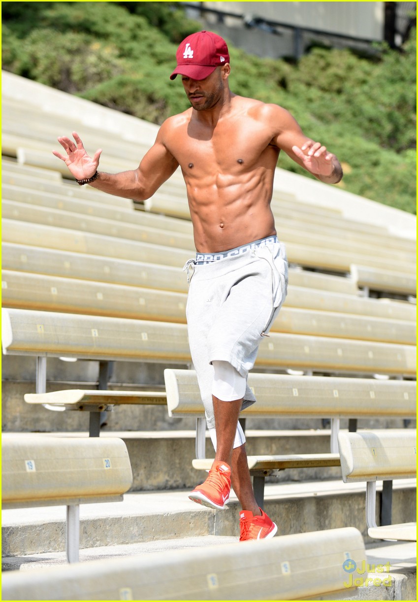 Ricky Whittle Shows Off Shirtless Buff Body During Workout With Jade Johnson