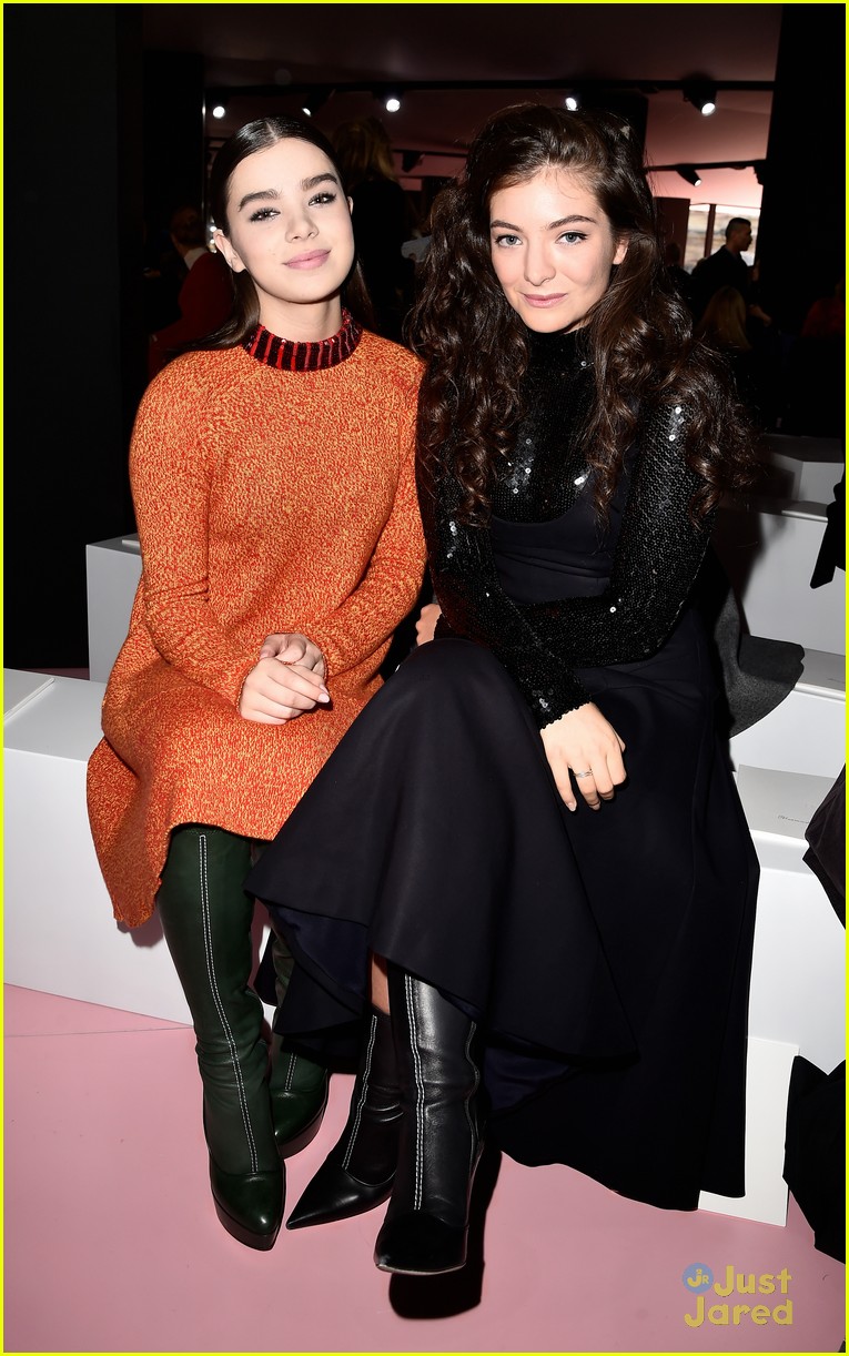 Hailee Steinfeld & Lorde Look Darling in Dior for PFW