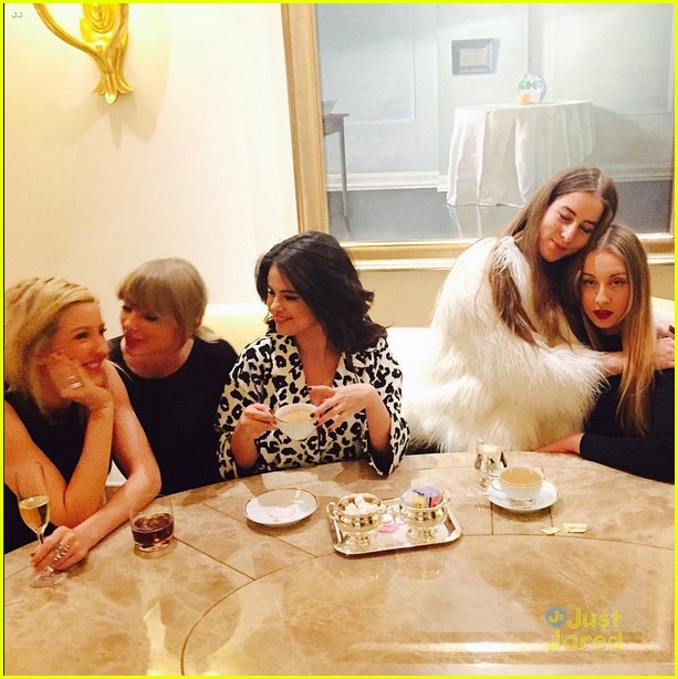 Selena Gomez Spends Her Weekend with Taylor Swift!