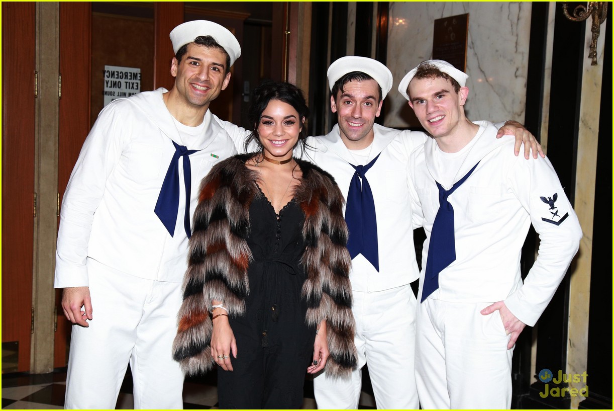 Vanessa Hudgens & AnnaSophia Robb Catch a Broadway Show Together!