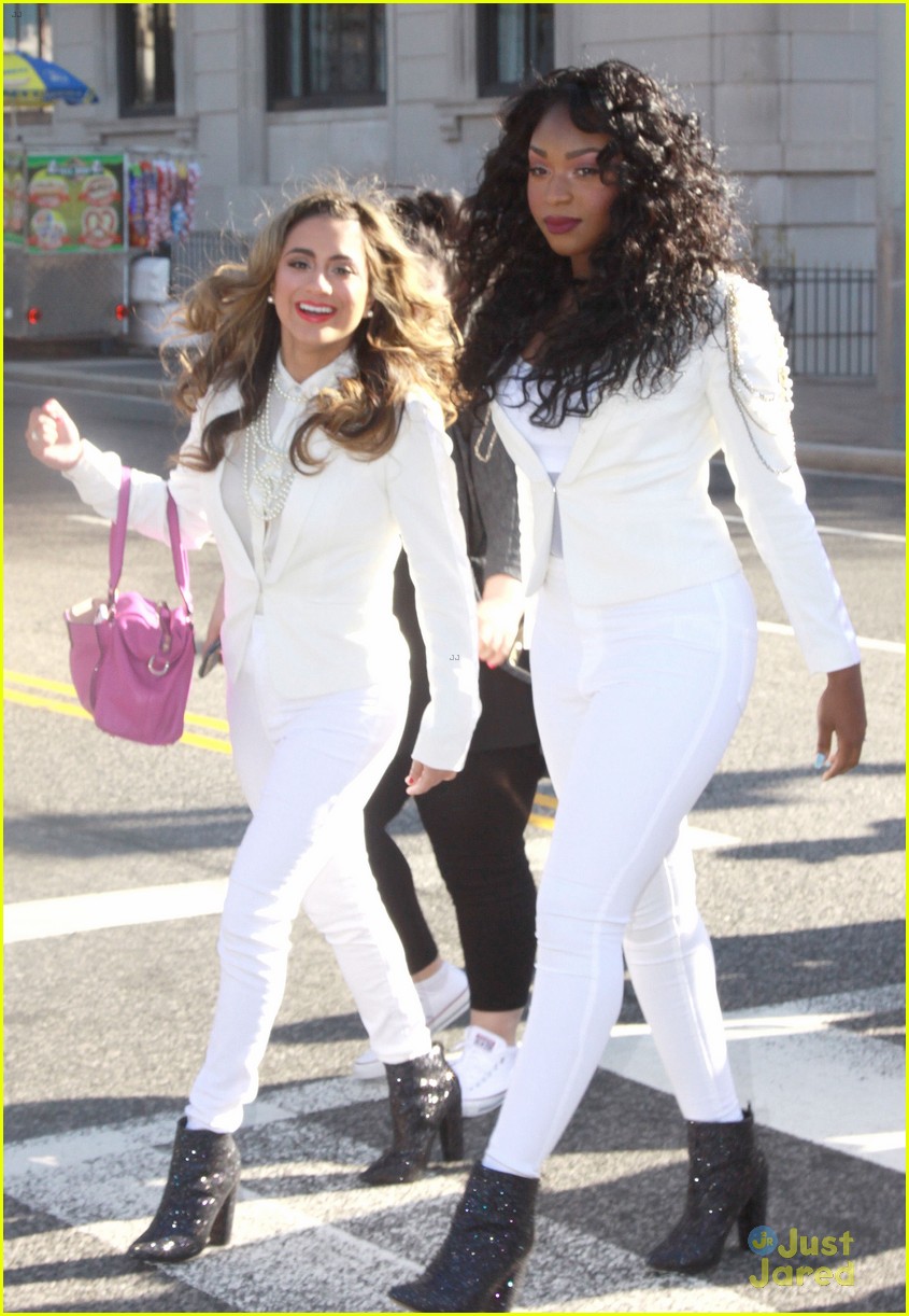 Fifth Harmony Performs at the White House Easter Egg Roll 2015!