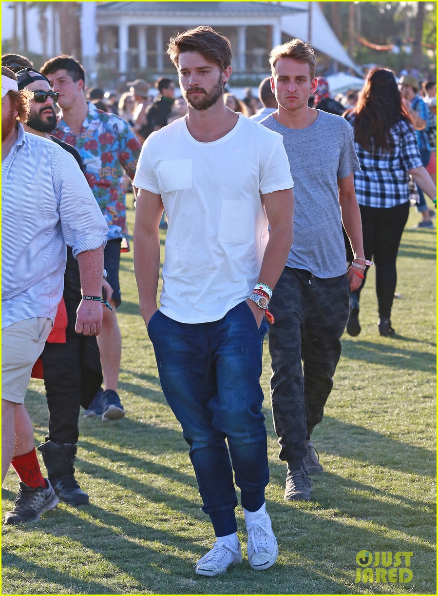 Brooklyn Beckham & More Celebs Wrap Up Coachella Weekend One!