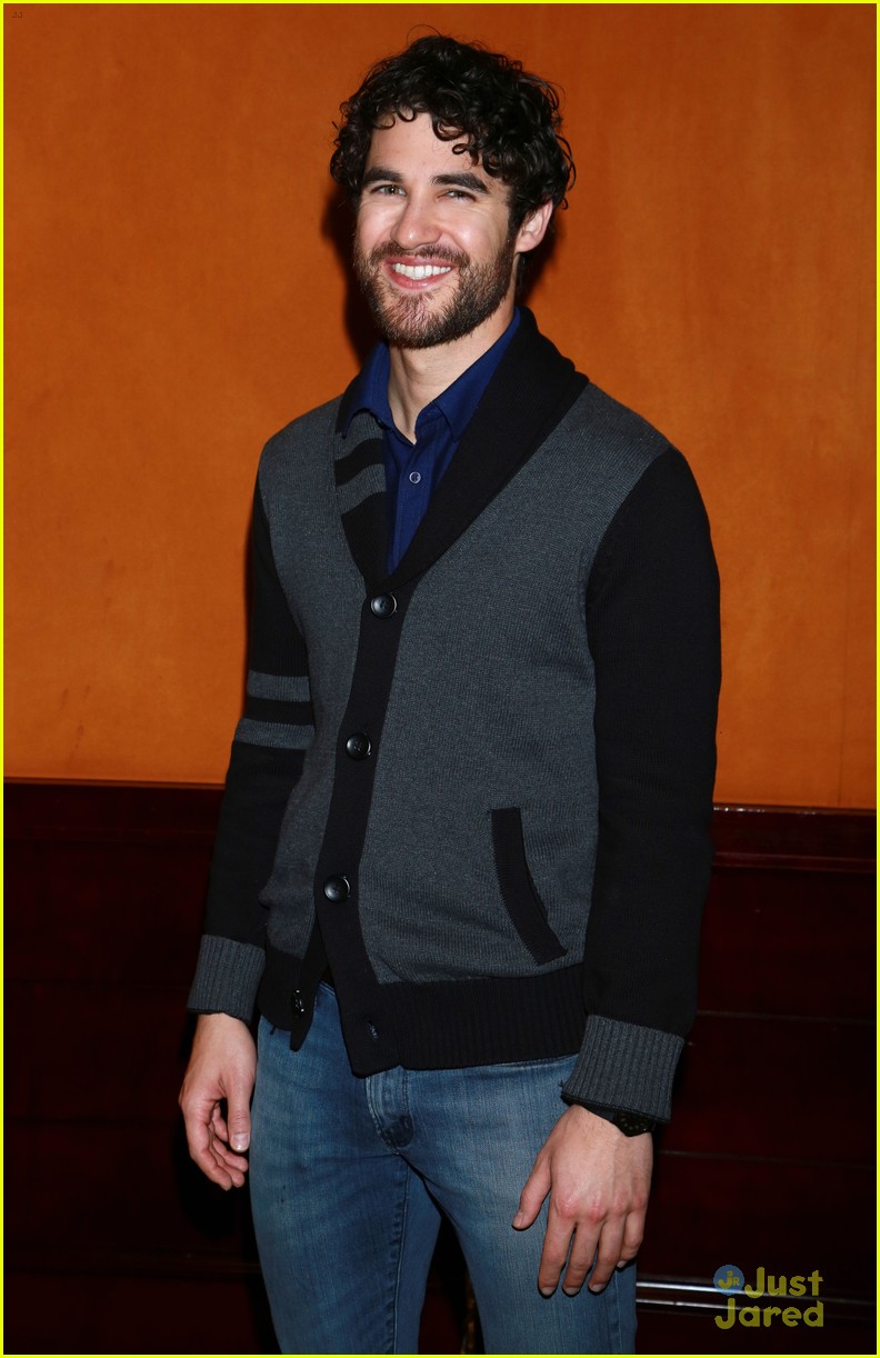 Darren Criss Gets Silly at 'Hedwig and the Angry Inch' Photo Call