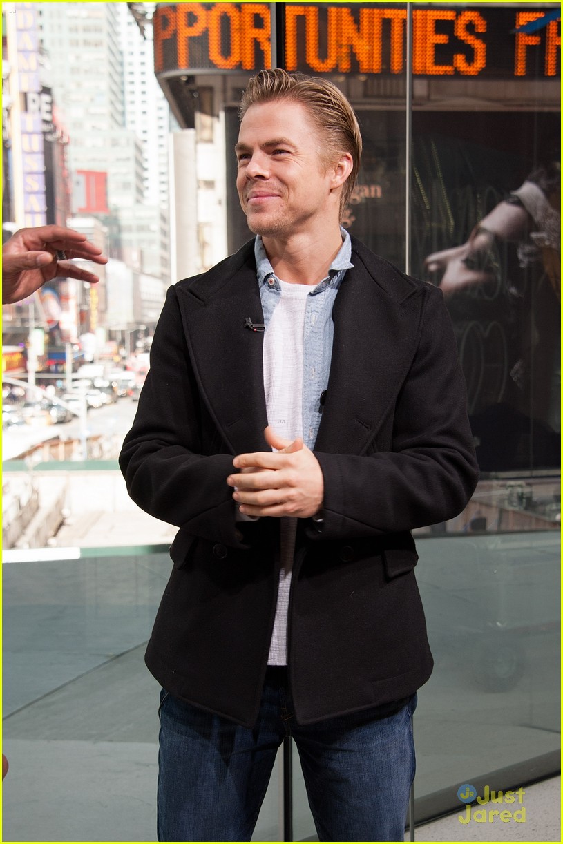 Derek Hough Talks 'DWTS' On 'Extra' In New York City