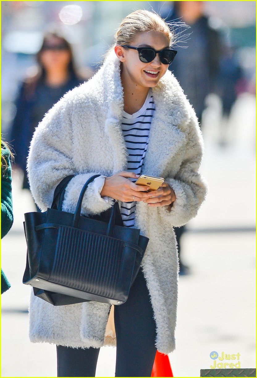 Cody Simpson Says There Are No 'Ugly' Pics Of Gigi Hadid