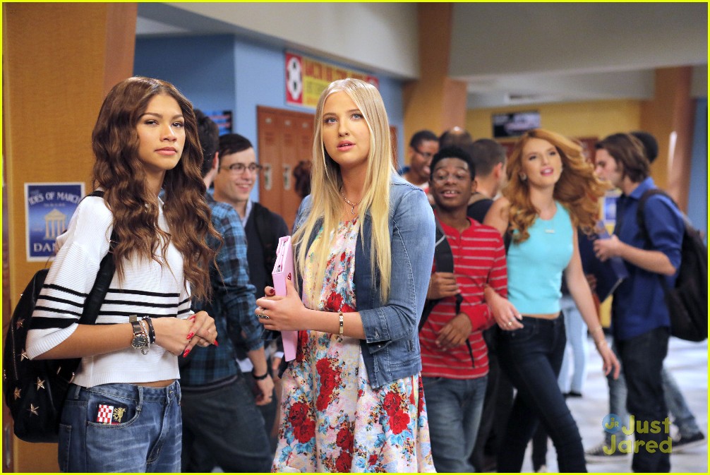 Bella Thorne Reunites With Zendaya On 'K.C. Undercover' Tonight - Get A Sneak Peek Here!