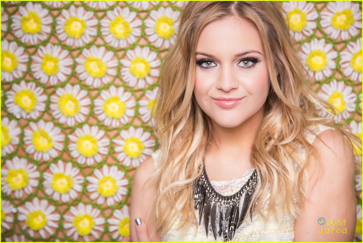 Kelsea Ballerini Debuts 'The First Time' Album Artwork - See It Here!