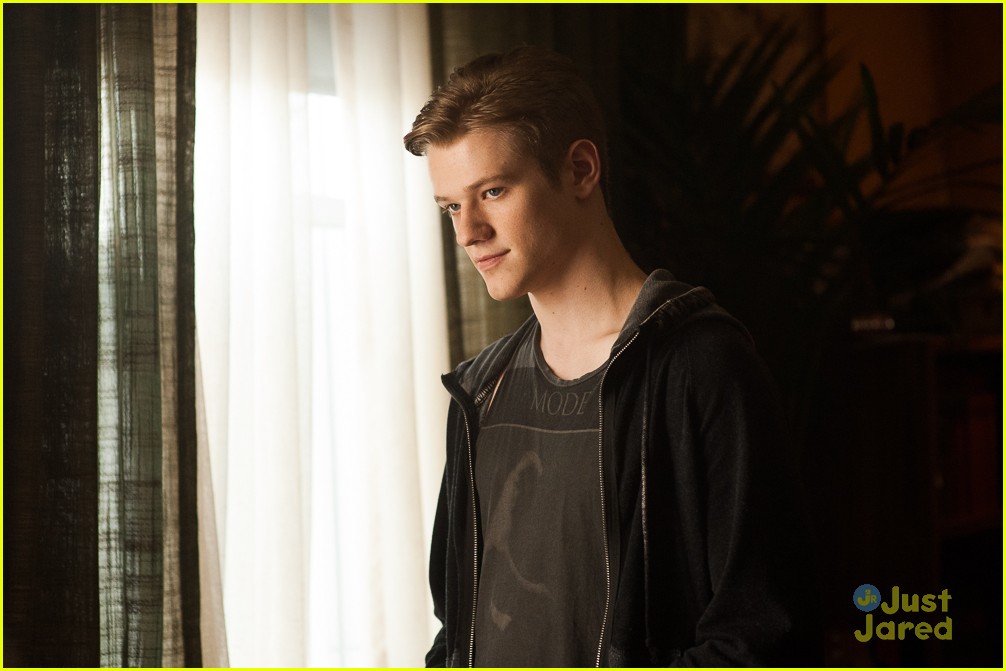 Lucas Till & Kherington Payne Get Steamy In New 'Bravetown' Stills
