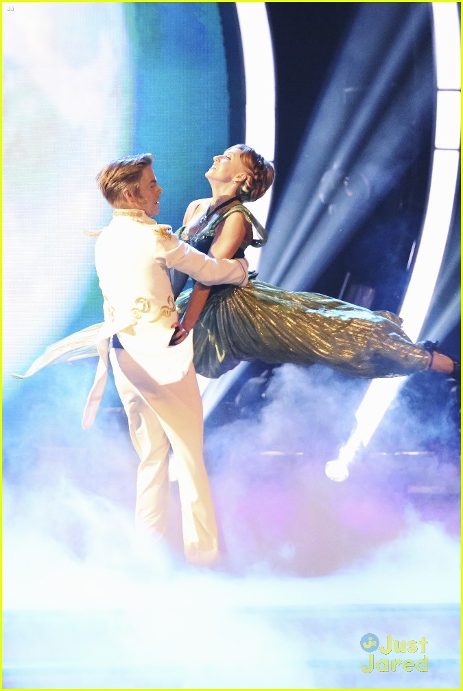 Nastia Liukin & Derek Hough Prove 'Love is an Open Door' on 'DWTS'