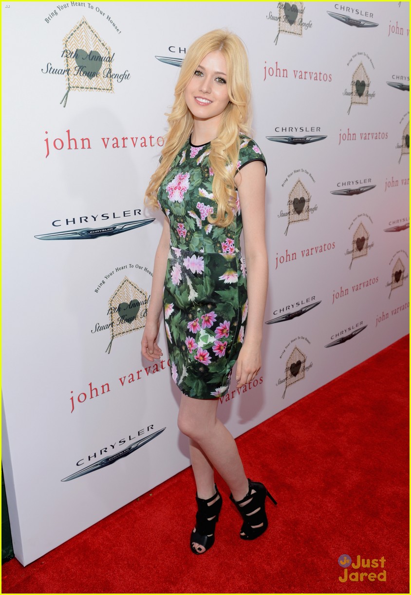 Noah Cyrus is the Spitting Image of Sister Miley!